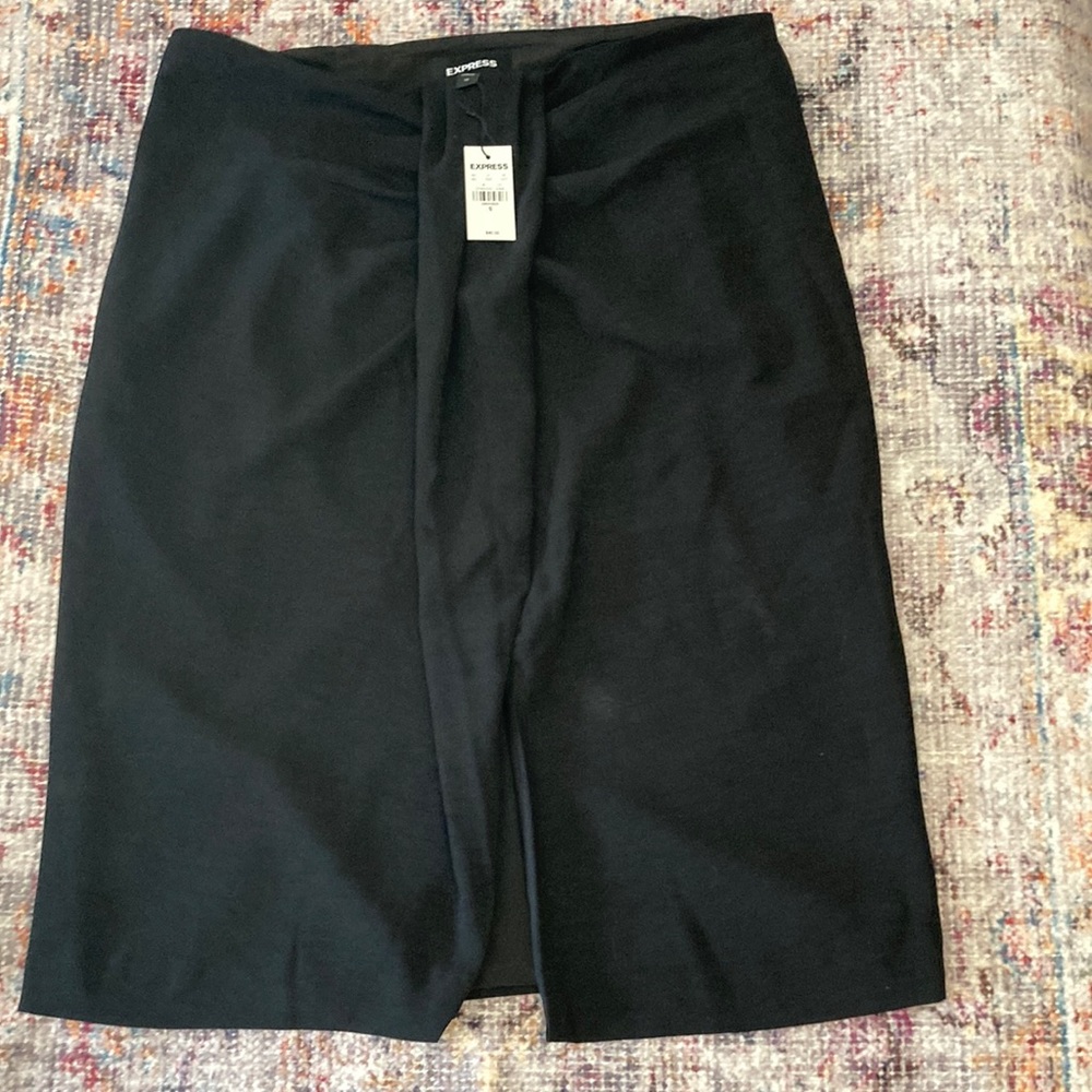 Black express skirt NWT never worn